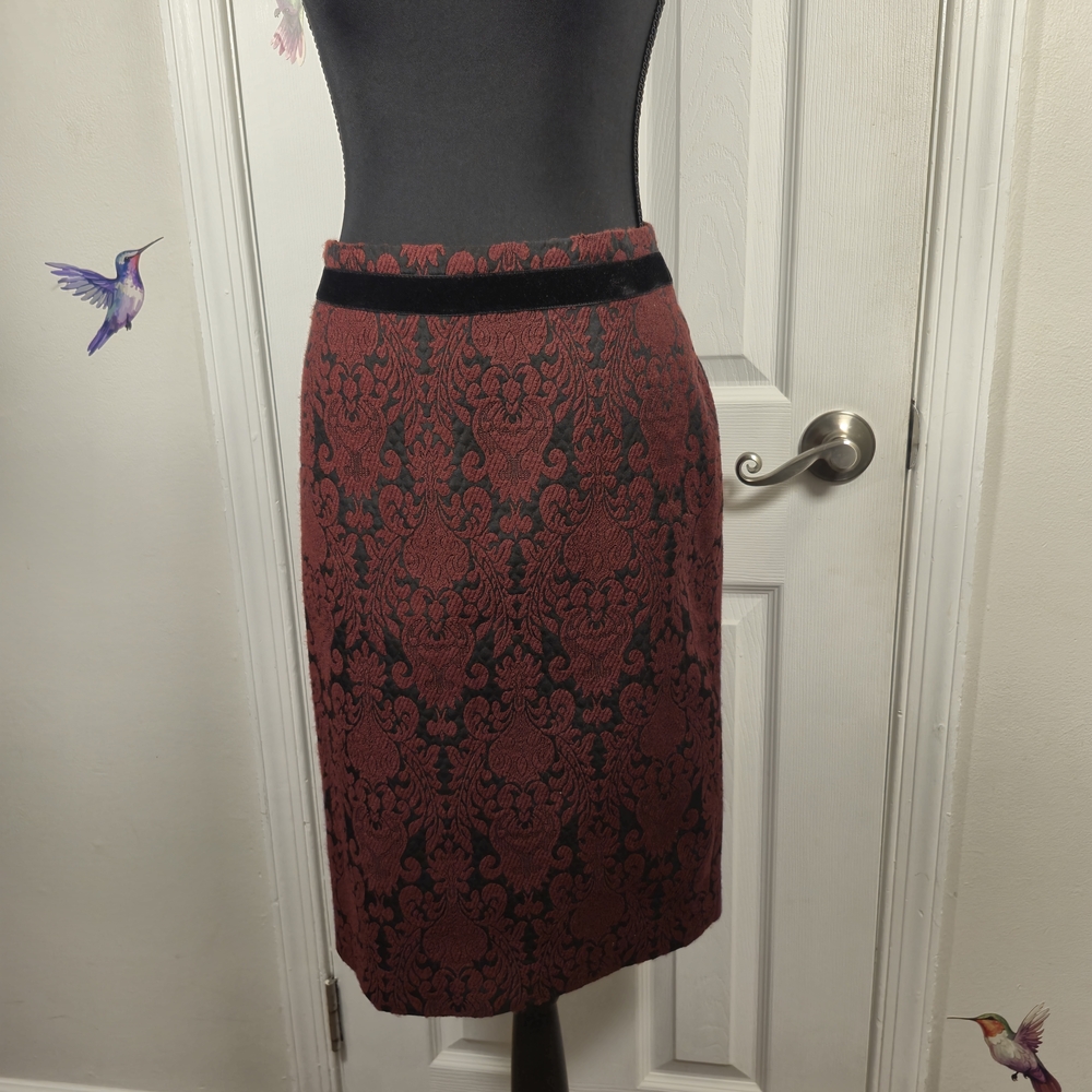 TALBOTS Red Black Brocade Pencil Skirt Velvet Trim Gothic Academia Size 6
